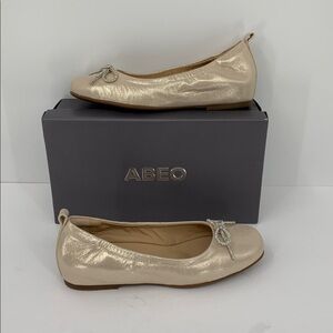 ABEO Cadence bow ballet flat shoe gold metallic leather comfort crystal new 9